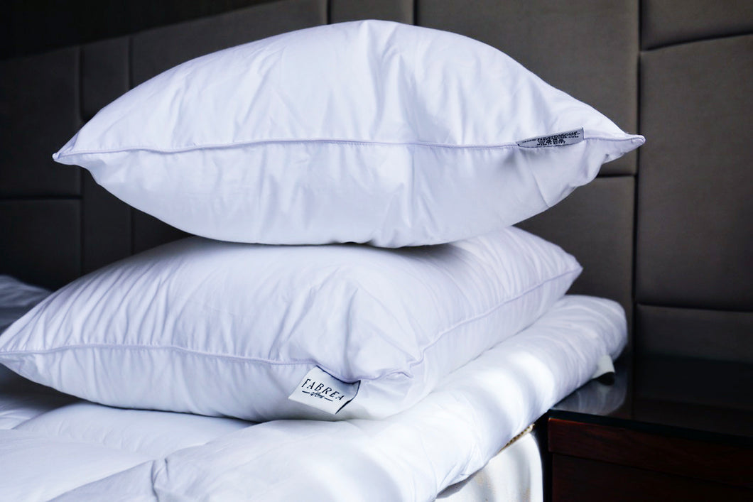 Luxury Hotel Pillow (Poly-Down) Queen Size 50x80cm