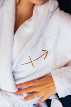 تحميل الصورة في عارض المعرض ، Luxury Bathrobe with Zodiac Sign